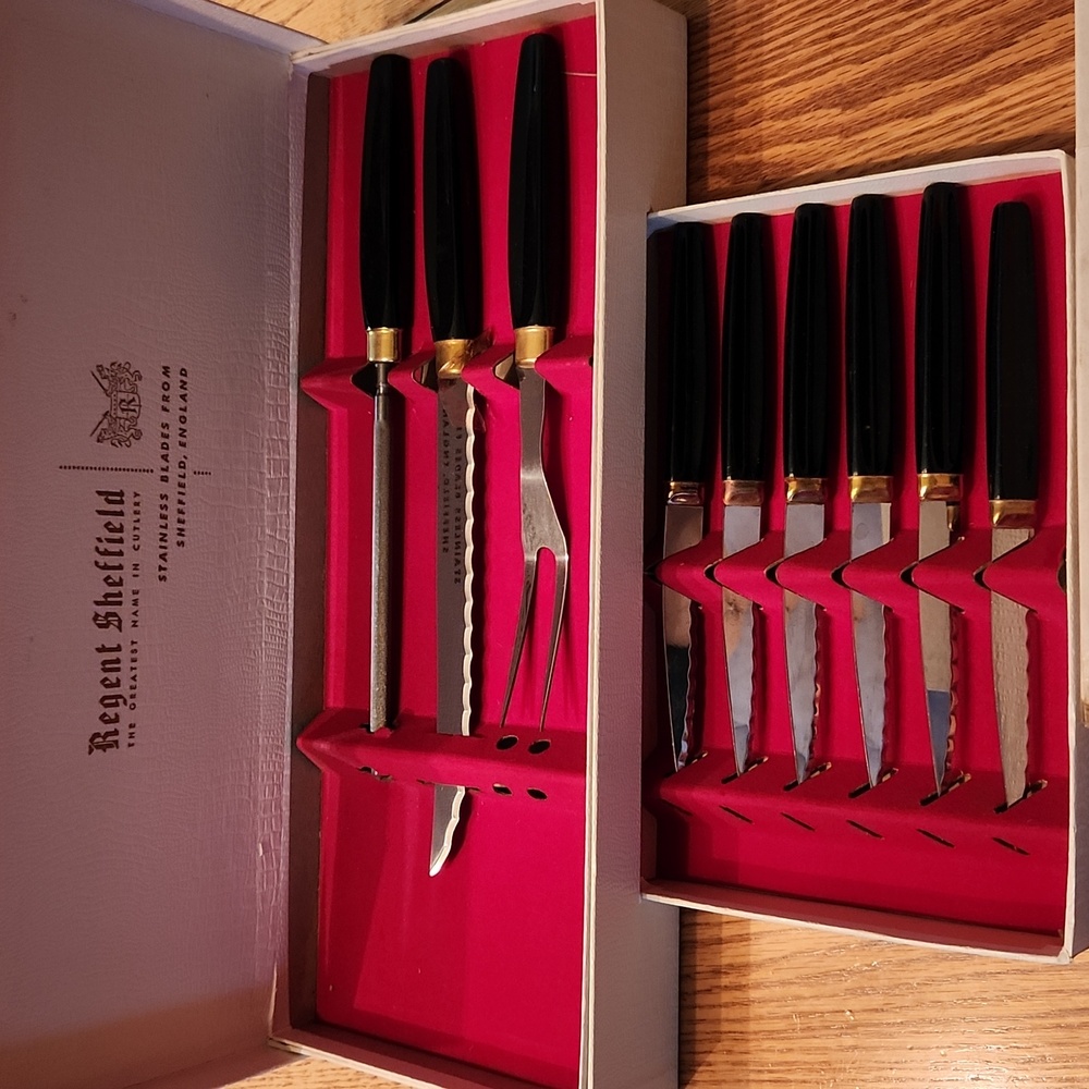 Regent Sheffield Cutlery set in chest